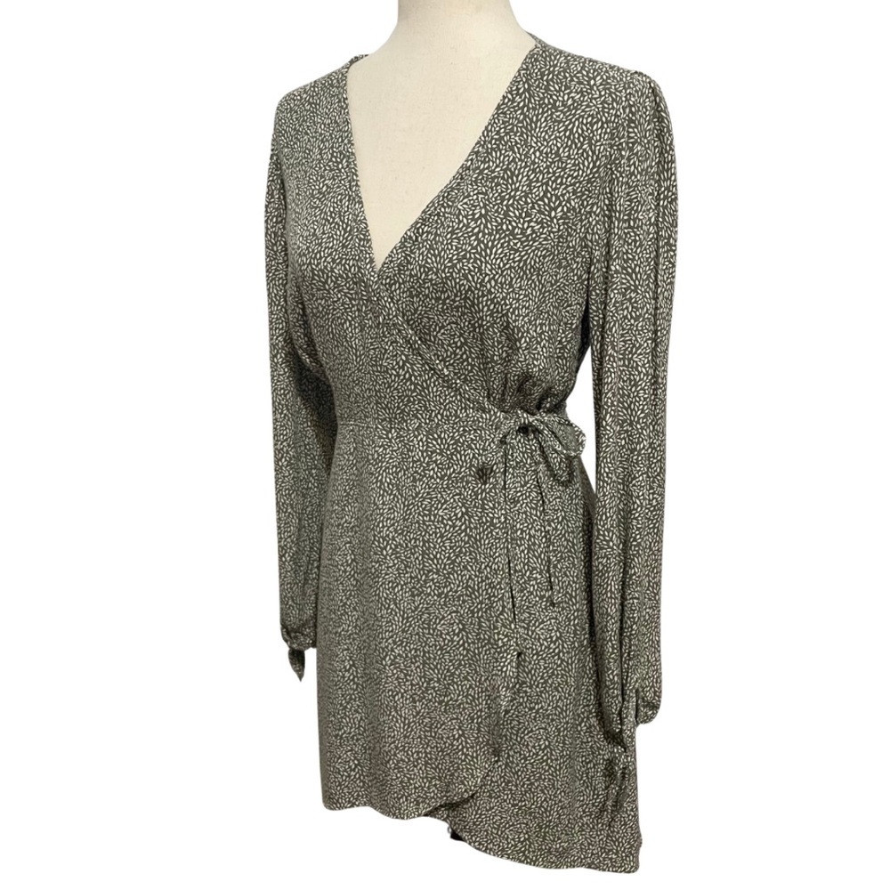 Abercrombie & Fitch Women’s Wrap Mini Dress Long Sleeve Leaf Print Olive Green S - Picture 3 of 13